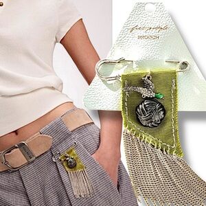 Free People Duchess Silver Metallic Fringe Brooch 🦆 Duck Pin / Purse Charm NWT